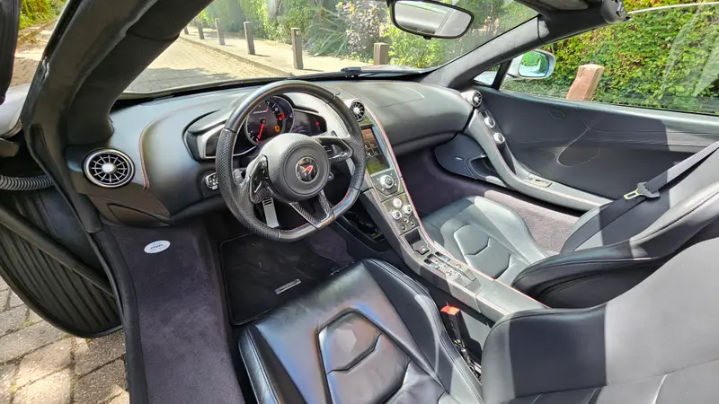 650S extra image 10